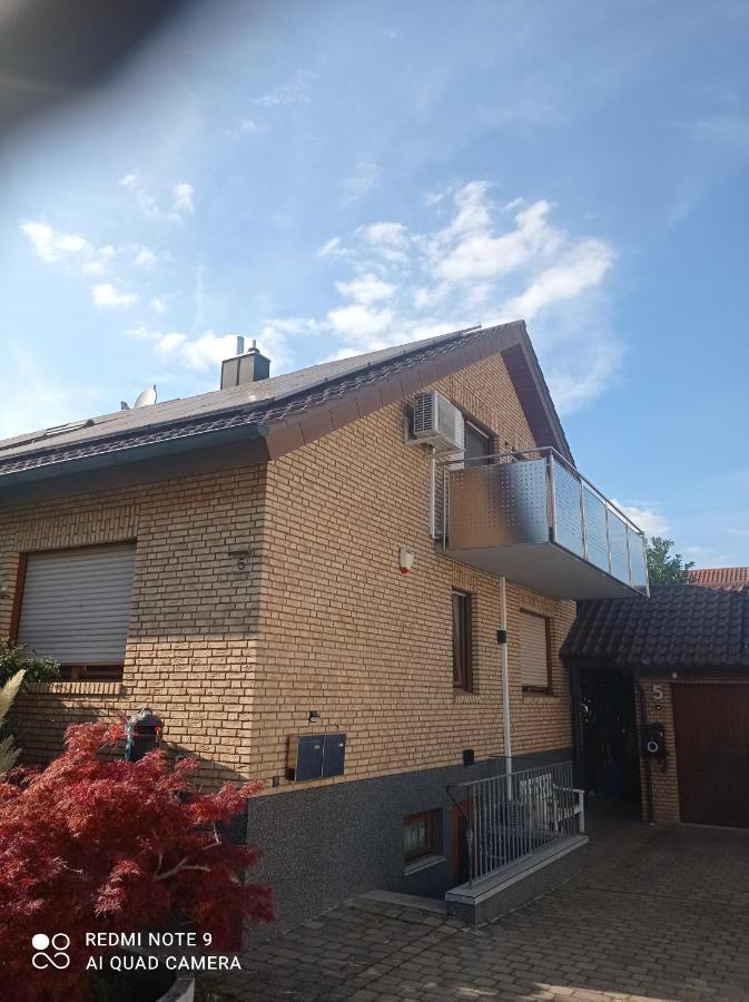 Moderne Ferienwohnung Neckarschleife Mit Klimaanlage Kirchheim am Neckar エクステリア 写真